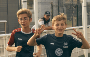 Suivez-nous sur nos réseaux !